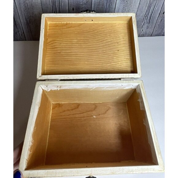 1970s Wooden Trinket Case Box Patchwork Design 7" x 5.5" x 5" with handle - Picture 8 of 16